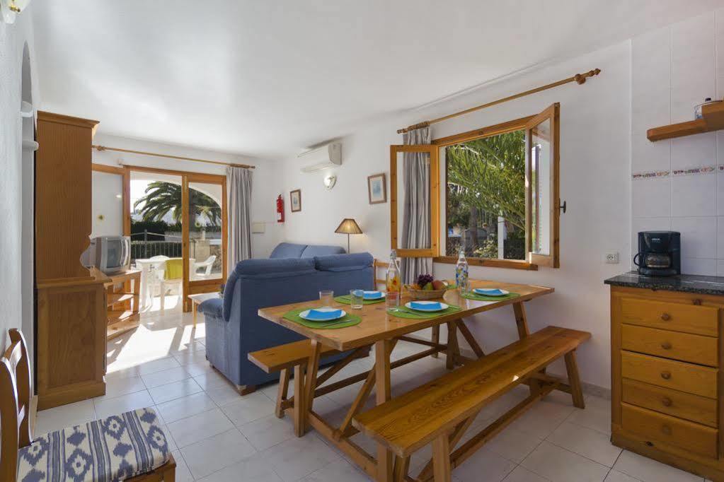 Apartamento Las Palmeras Cala Blanca (Menorca) Exterior foto
